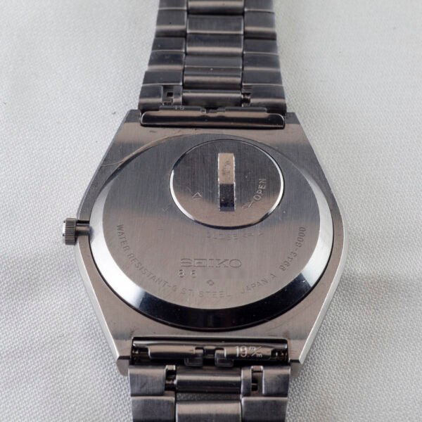 Grand Seiko 9943-8000 Quartz from 1978, serviced with 1-year warranty - LingNoi Design