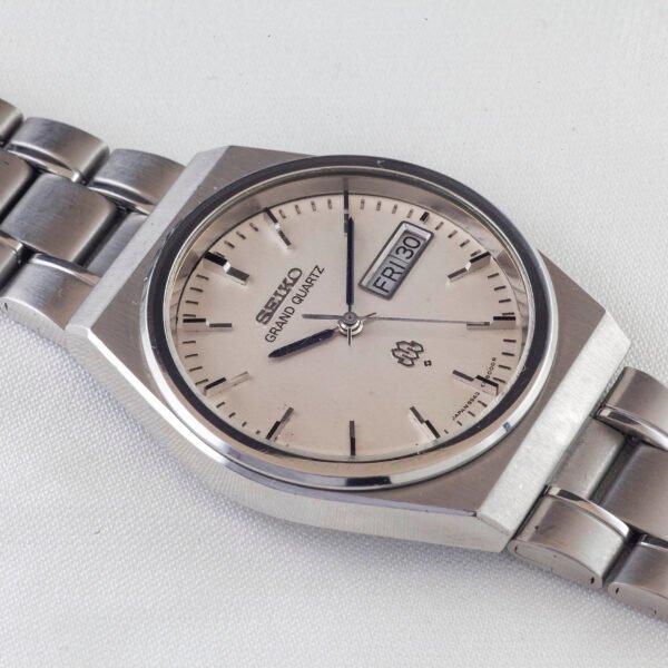 Grand Seiko 9943-8000 Quartz from 1978, serviced with 1-year warranty - LingNoi Design