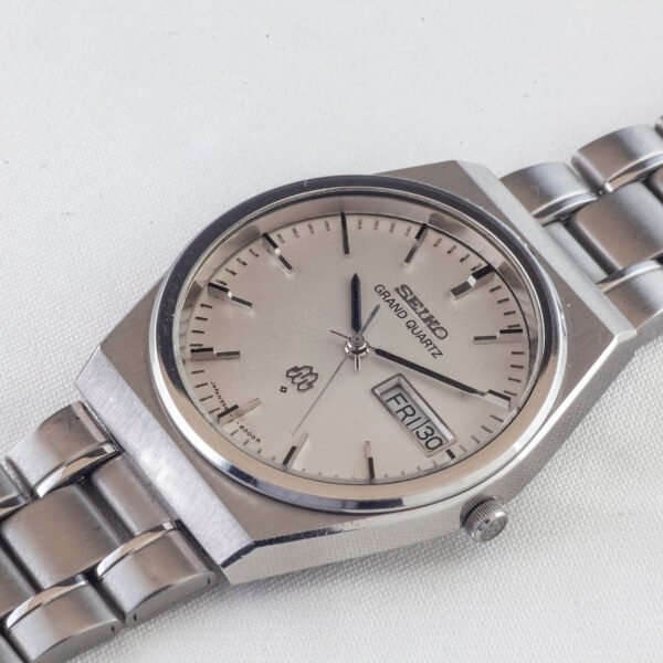 Grand Seiko 9943-8000 Quartz from 1978, serviced with 1-year warranty - LingNoi Design